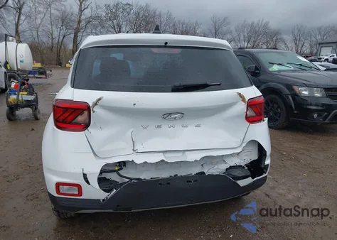 2021 Hyundai Venue Se from USA, damaged, VIN KMHRB8A32MU098385